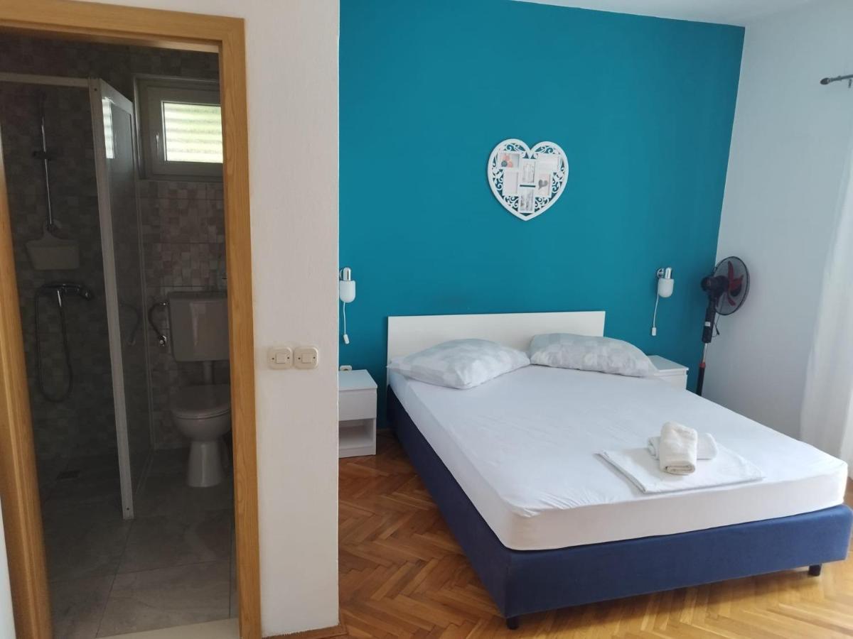 Apartments Mare - 150 M From Beach Brela Ngoại thất bức ảnh