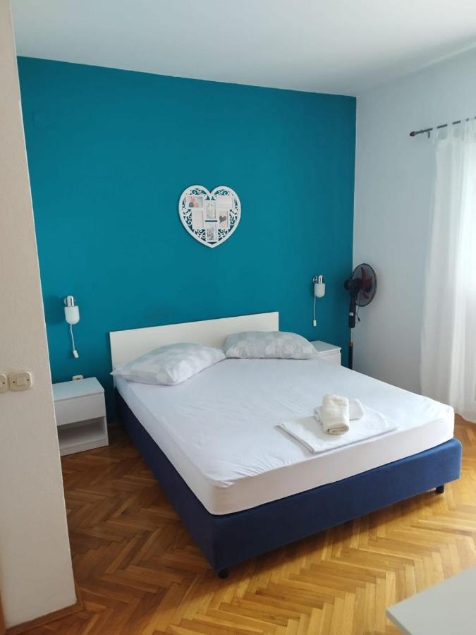 Apartments Mare - 150 M From Beach Brela Ngoại thất bức ảnh