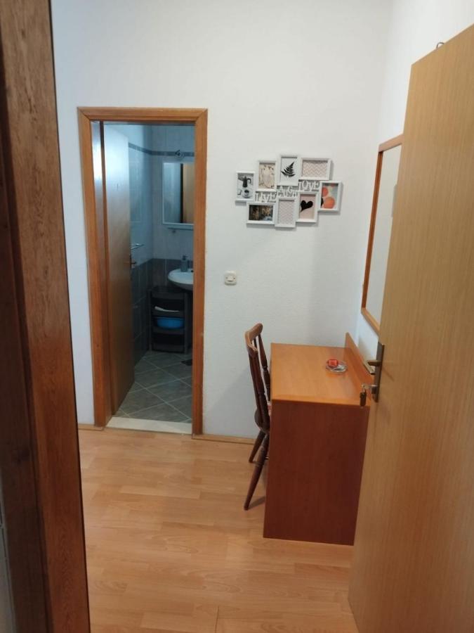 Apartments Mare - 150 M From Beach Brela Ngoại thất bức ảnh